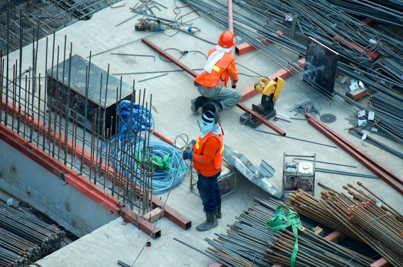 Large format tile handling